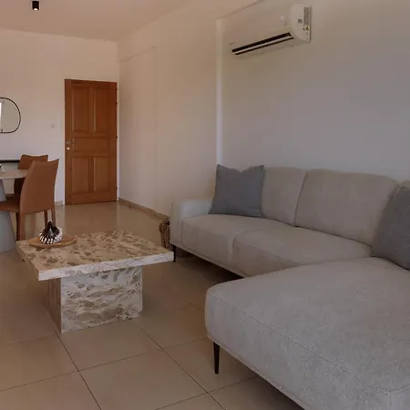 Sunshine Apartment Larnaka